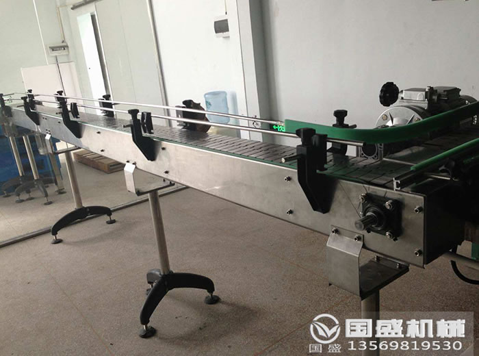 不銹鋼鏈板輸送機(jī) 不銹鋼鏈板輸送機(jī)